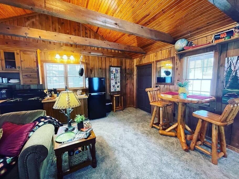 Eagle Crest Cabin, White River View With Hottub Eureka Springs Exterior photo